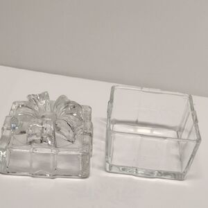 Clear Glass Decorative Trinket Box with Lid - Transparent